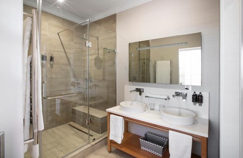 Greater Johannesburg Metropolitan Area Hotel | Studio Stay on Sixty6