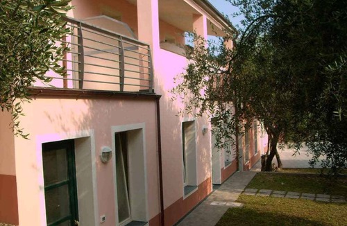 Imperia Apartment | Studio with garden, pool and gym