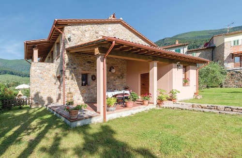Buti Apartment | Stunning apartment in Buti (PI) with swimming pool