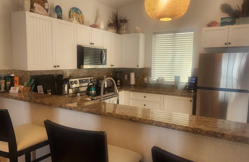 Alice Town Condo | Stunning Caribbean Ocean Views Centrally Located - Golf Cart Arrangements