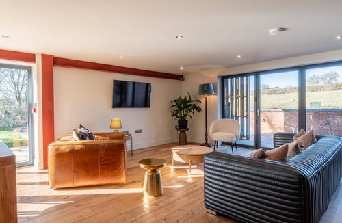 Moreton-in-Marsh Cottage | Stunning, contemporary, dog friendly holiday home - The Cosh