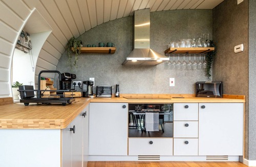 Chipping Norton Cabin | Stunning Eco-Retreat Pods in Old Chalford