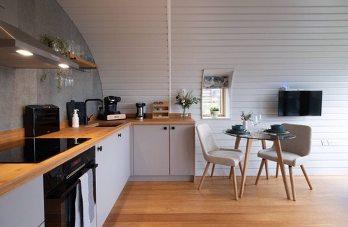 Chipping Norton Cabin | Stunning Eco-Retreat Pods in Old Chalford