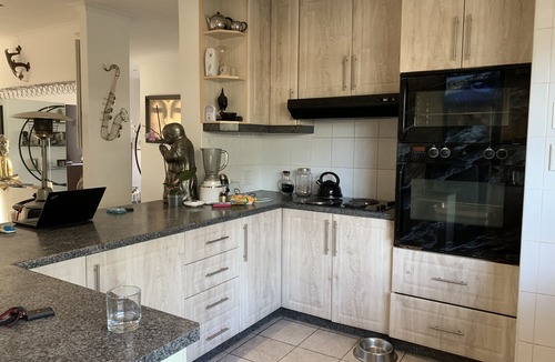 Parklands House | Stunning entertainers delight - Cape Towns Blaauwberg area - Sleeps 8-10