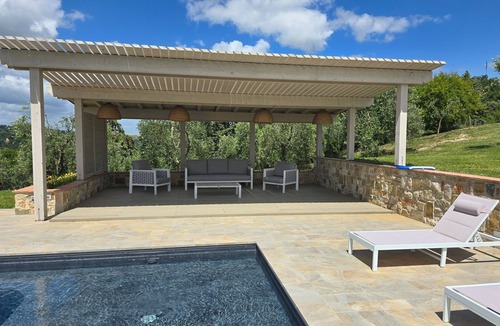 Volterra Villa | Stunning Hilltop Paradise Podere Maiano with AC!
