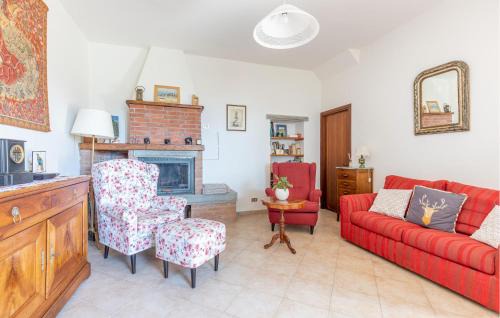 Montebonello House | Stunning Home In Case Lori
