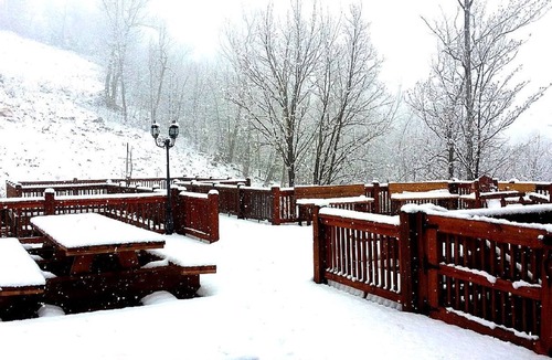 Dobson Cabin | Stunning Luxury Cabin Rental with Hot Tub near Blue Ridge Mountains of North Carolina