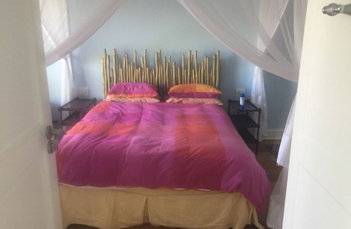 Raithby House | Stunning Mountain and Sea views in the Cape Winelands in this Farm stay