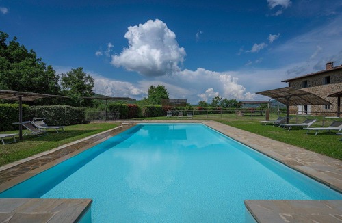 Badia Agnano Villa | Stunning private villa with A/C, internet, private pool, patio, pets allowed and panoramic view
