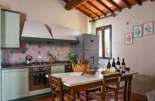 Bucine Villa | Stunning private villa for 24 people with private pool, A/C, WIFI, TV, patio and panoramic view