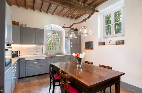 Vicchio Villa | Stunning private villa for 10 guests with TV, pets allowed and panoramic view