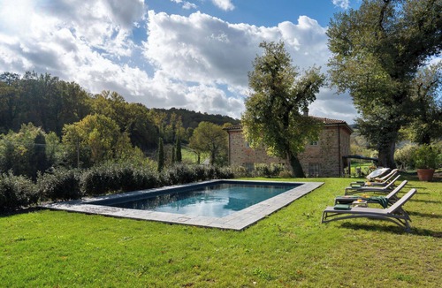 Borgo San Lorenzo Villa | Stunning private villa for 10 guests with private pool, WIFI, A/C and TV