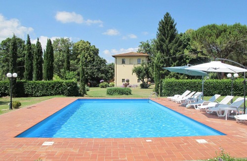 Porrena Villa | Stunning private villa with private pool, WIFI, TV, patio, pets allowed and panoramic view