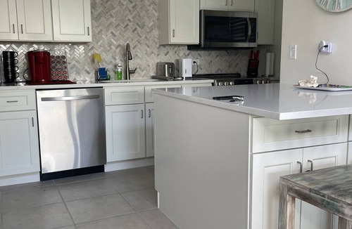 Estate Bolongo Condo | Stunning Views, Newly Remodeled, Steps from the Pools & minutes walking to beach