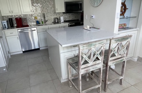 Estate Bolongo Condo | Stunning Views, Newly Remodeled, Steps from the Pools & minutes walking to beach
