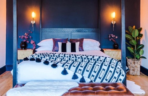 Old Windsor House | Stunningly Unique 4 Bed House in The Windsor Tapestries by Casa by Grace - Sleeps 7-9, Private Hot Tub Hire, Free Parking, Dog Friendly, Legoland, Windsor Castle