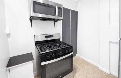 Downtown Apartment | Stylish 1-Bed Opposite Queen’s Park Savannah