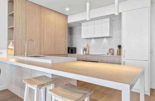 North Fremantle Apartment | Stylish 2-Bed Unit with Views & Rooftop Access