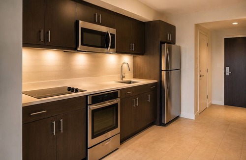 Downtown Toronto Condo | Stylish 2BR Downtown Stay Near Nightlife & Dining!