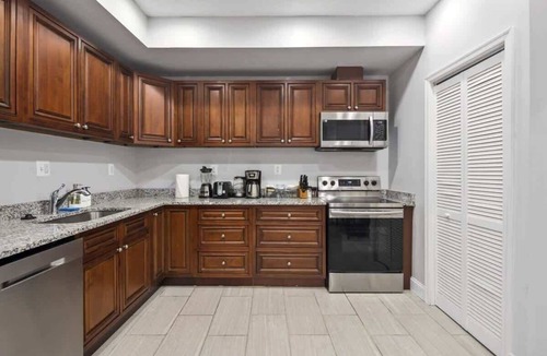 Petworth Apartment | Stylish 3BR & Parking in Central DC - Steps to Metro!
