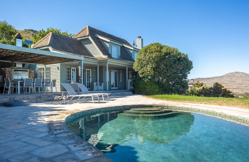 Cape Peninsula House | Stylish and Spacious Luxury Bungalow with Pool and Sea views