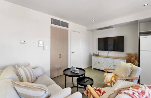 North Fremantle Apartment | Stylish Coastal Penthouse with Port Views