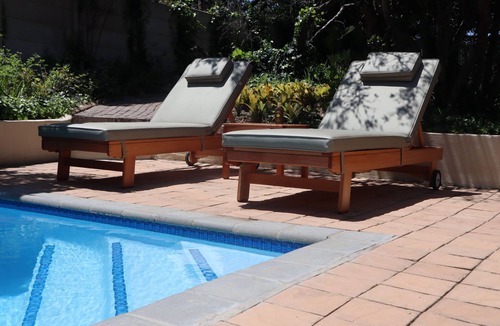 Wilderness Beach House | Stylish & Cozy House - 5min from the beach!