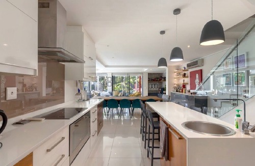 Fresnaye Villa | Stylish Family Retreat in the Heart of Fresnaye-JGM Property Rental