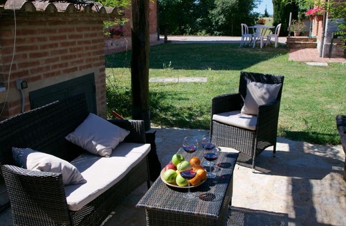 Torre A Castello House | Stylish Farmhouse in Castelnuovo Berardenga with Pool