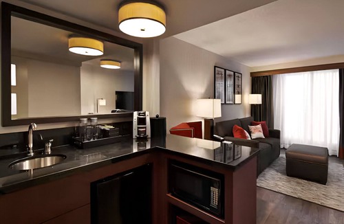 Friendship Heights Hotel | Stylish Suites | Proximity to Downtown DC & National Zoo | Pool, Free Breakfast!