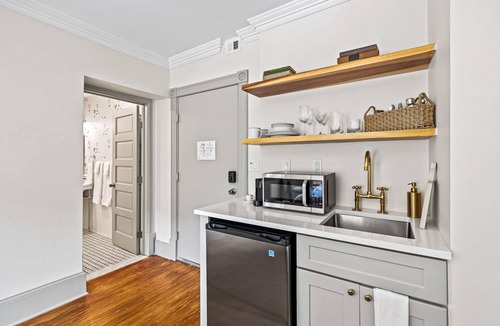 Connecticut Ave - K Street Apartment | Suite 5C at Maison Dupont, a Dupont Circle Inn