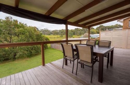 Kioloa House | Summer Beach House - seconds to beach & cafe