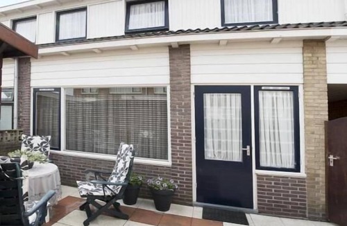 Egmond aan Zee House | Summer cottage by the sea