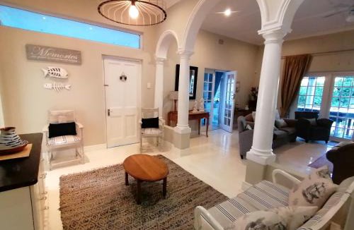 Westcliff Villa | Summer House