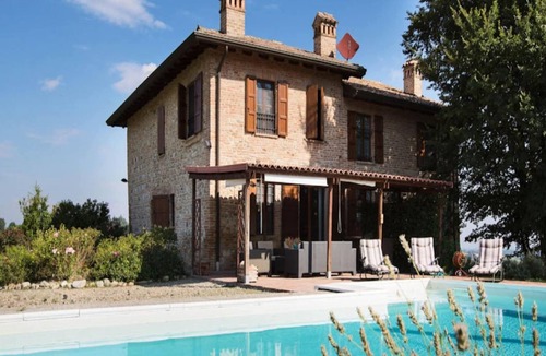 Tabiano Castello House | Sunny holiday home with swimming pool