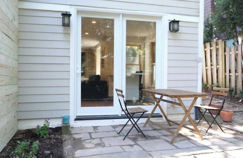 Takoma Park Apartment | Sunny Takoma Apt., Walk to Metro, Free Parking