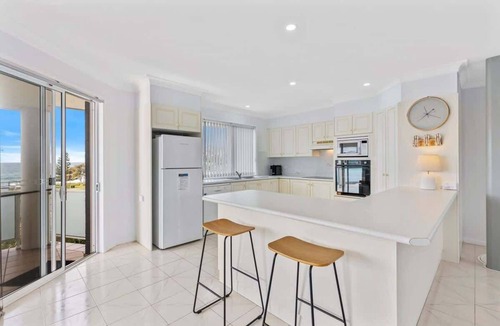 Malua Bay House | Sunrise on the Bay