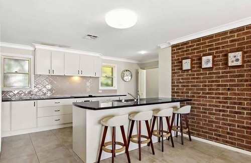 Mossy Point House | Sunrise Road Everything at your fingertips