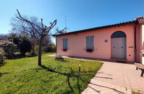 Oriolo dei Fichi Apartment | SUNRISE WITH A VIEW - PRIVATE APARTMENT