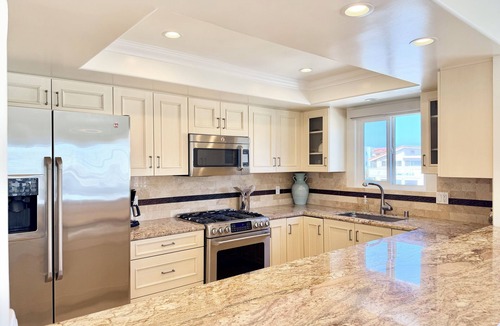 Hollywood Beach House | Sunset By The Sea – Coastal Relaxation on Hollywood Beach