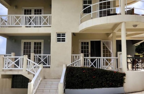 Porters House | Sunset Nook: Cozy one bedroom apartment