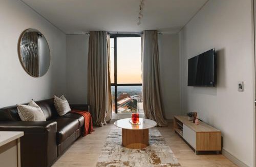 Greater Johannesburg Metropolitan Area Apartment | Sunset View Modern Apartment