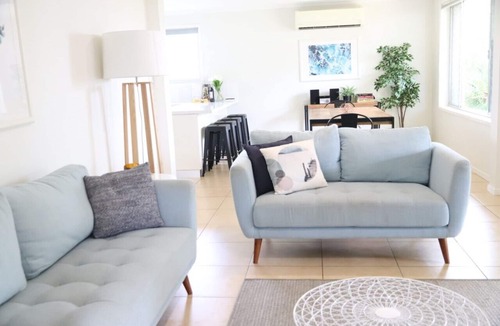 Warana House | Sunshine Coast Beach House - 2 minute walk to beach