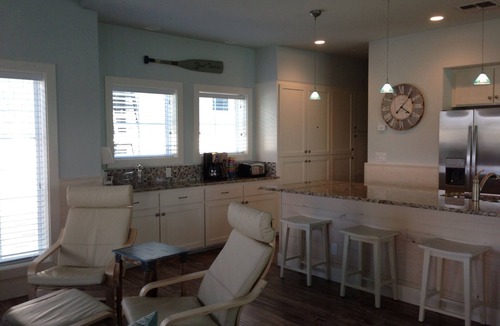 Port Aransas House | SUPER SPECIAL RATE June 14-19 - 6BR Home, Private Pool & Beach Access, Sleeps 16