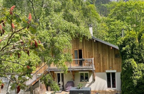 Montmin Apartment | Superbe T3 neuf en bord de rivière près d'Annecy