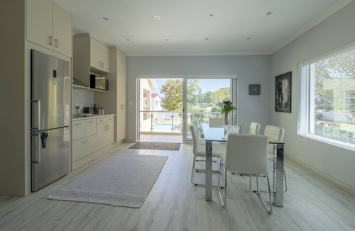 Constantia Apartment | Superior 2-Room Apartment with Loggia, fast Internet, AirCon, electr-heated Pool