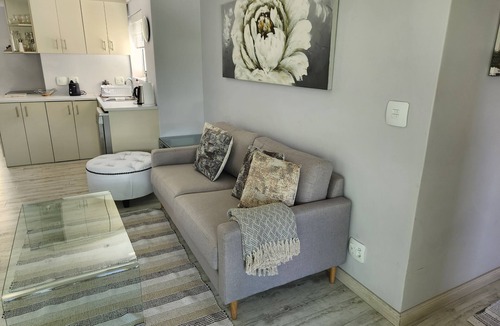Constantia Apartment | Superior 4-STAR Apartment with 2 bedrooms, 2 Bathrooms, Loggia and swimming pool