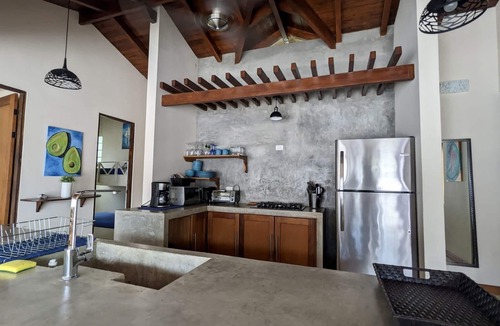 Avellanas Beach House | Surfers, Families, Nature Lovers Villa with Fiber Optic in Avellanas 🌴🌞🌊