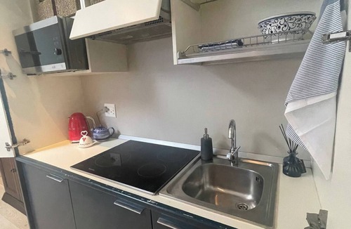 Scott Estate Apartment | Sweet Dreams Village Square