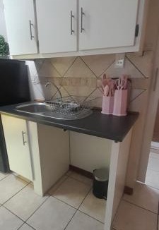 Lyttelton Manor Apartment | TANS Garden Cottage